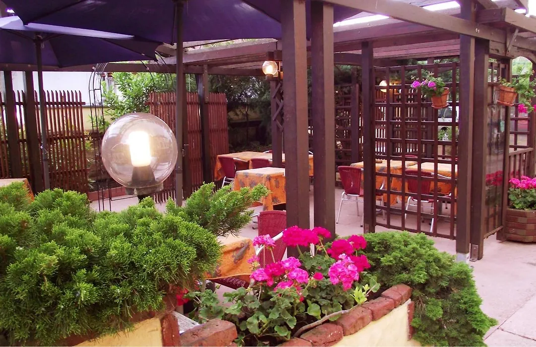Hotel Restaurant Cristal-1